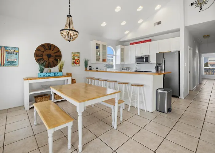 Holiday home Take It Sea Z Dog-friendly Short Walk To Private Deck Gulf Shores