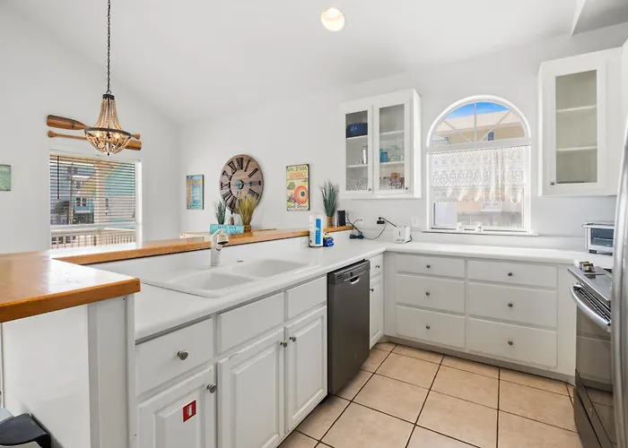 Holiday home Take It Sea Z Dog-friendly Short Walk To Private Deck